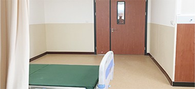 藍品盾醫院樹脂板工廠滿足醫院大訂單需求